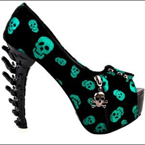 Spine and Skull High Heel Pumps